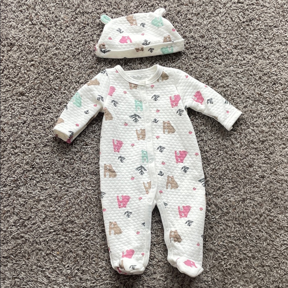 Cozy White and Pink 2pc Kids Footie with Bear & Forest Print
